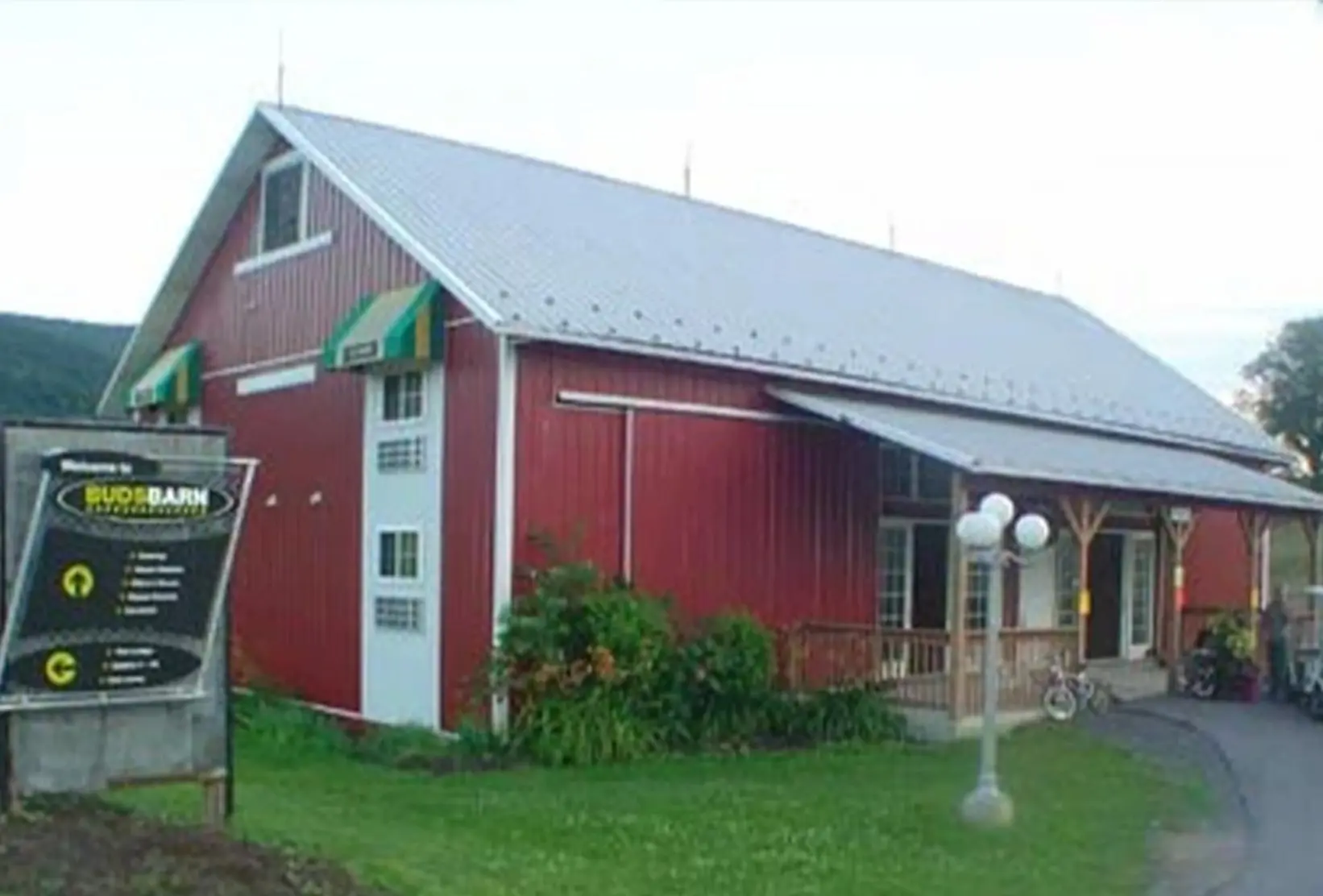 Bud's Barn