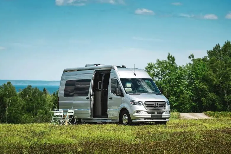Camper Van